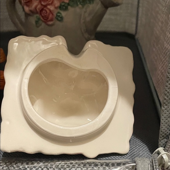 **VINTAGE** Floral Ceramic Sugar & Creamer Set with Roses - Picture 8 of 12